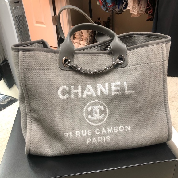 chanel deauville tote 2019